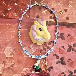 1994 Polly Pocket Pony Ridin' Play-Set and Doll Horseback Riding Necklace
